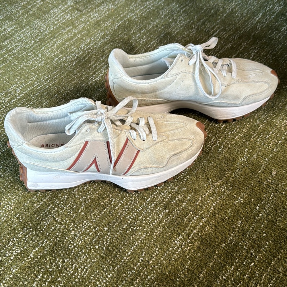 New Balance x Bandier 327 | Tan Brown White | Size 6.5